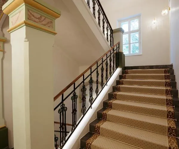 Hotel Svicarija - Terme Dobrna